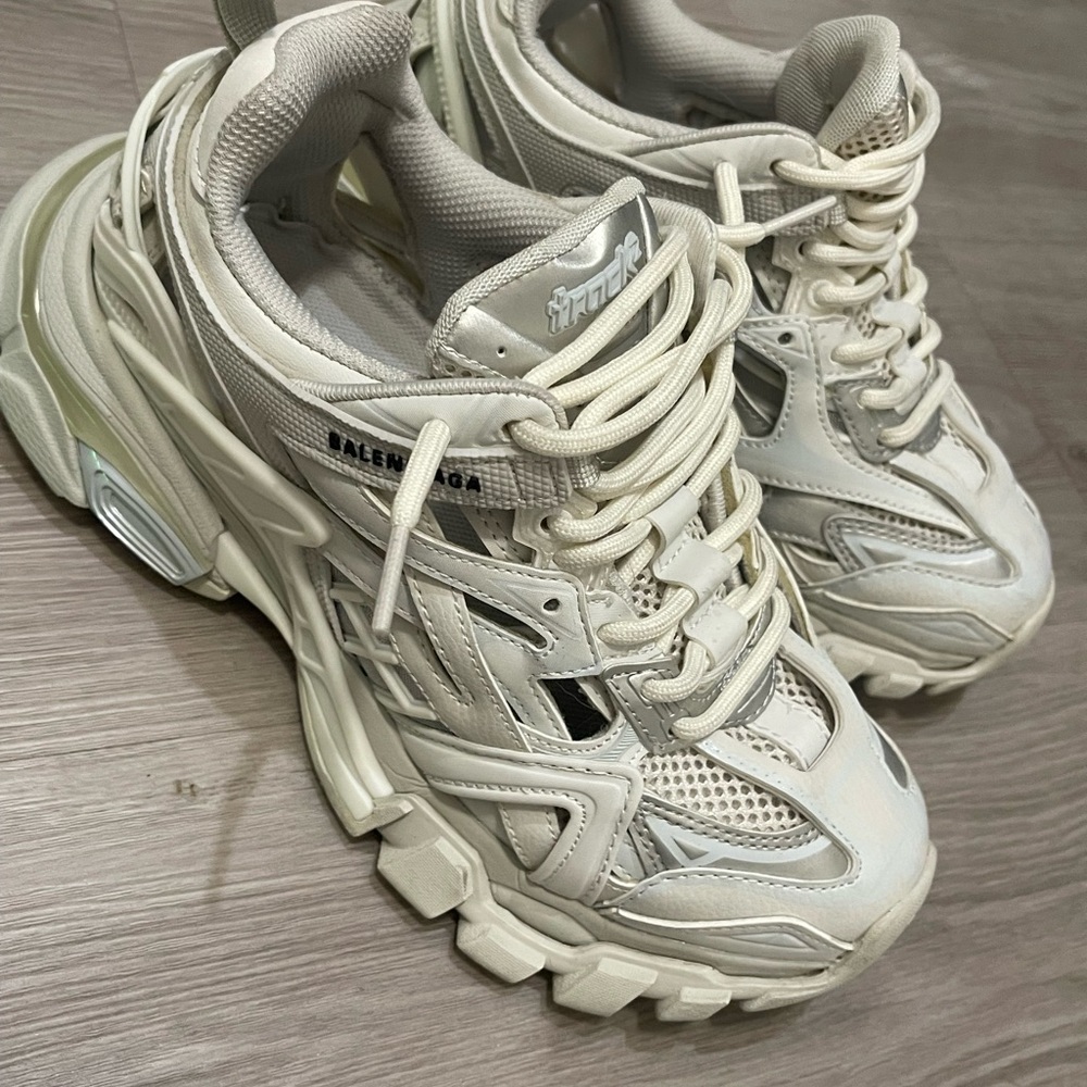 Balenciaga track 2
